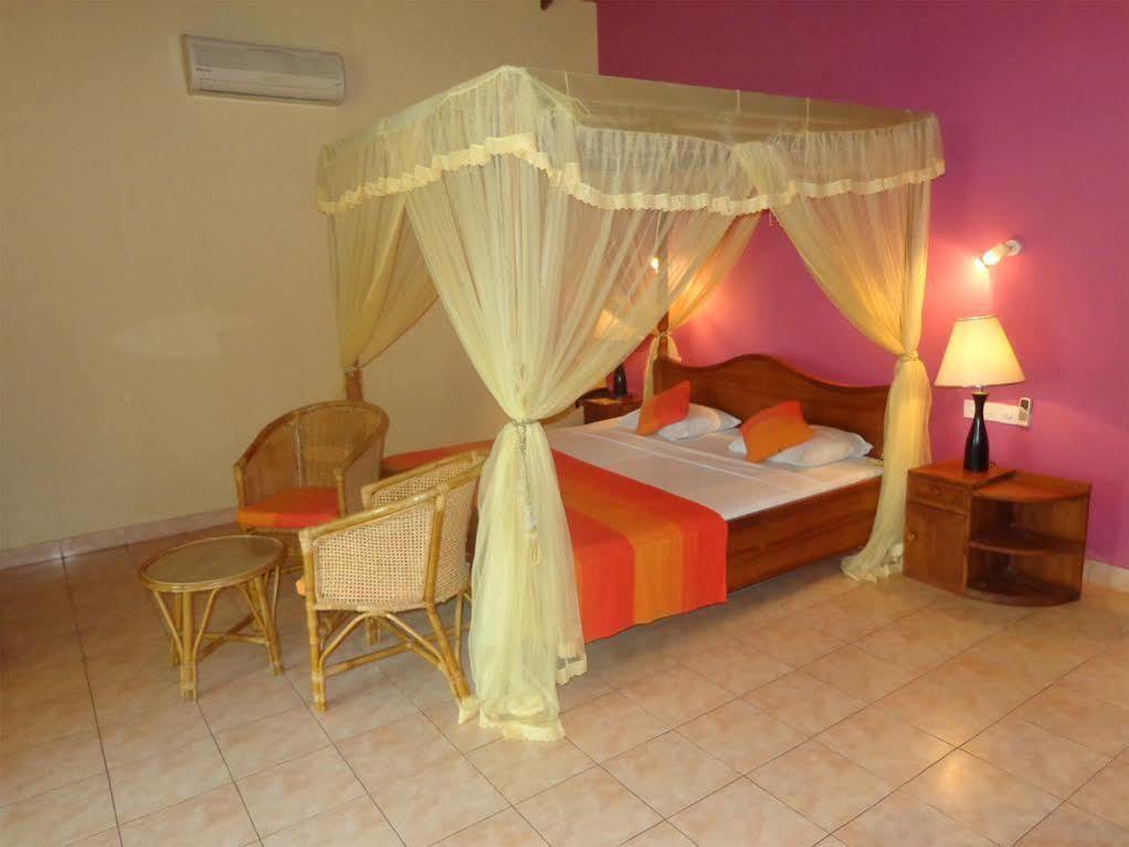 Hotel Yapahuwa Paradise Extérieur photo