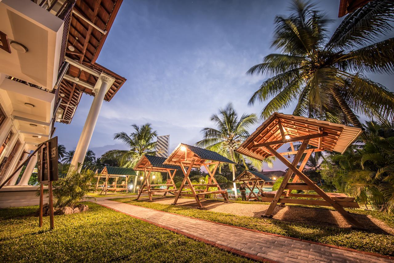 Hotel Yapahuwa Paradise Extérieur photo